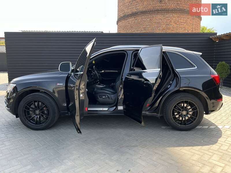 Внедорожник / Кроссовер Audi SQ5 2014 в Ивано-Франковске