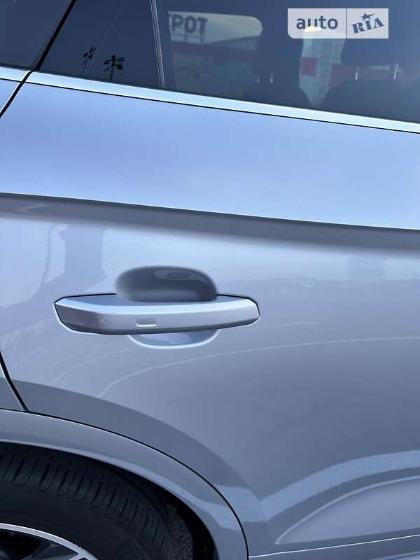 Внедорожник / Кроссовер Audi SQ5 2019 в Ровно