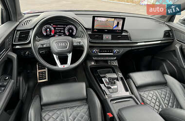 Внедорожник / Кроссовер Audi SQ5 2021 в 
