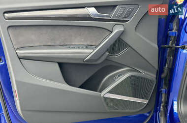 Внедорожник / Кроссовер Audi SQ5 2021 в 