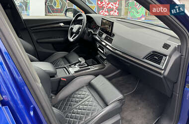 Внедорожник / Кроссовер Audi SQ5 2021 в 