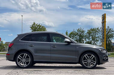 Внедорожник / Кроссовер Audi SQ5 2016 в 