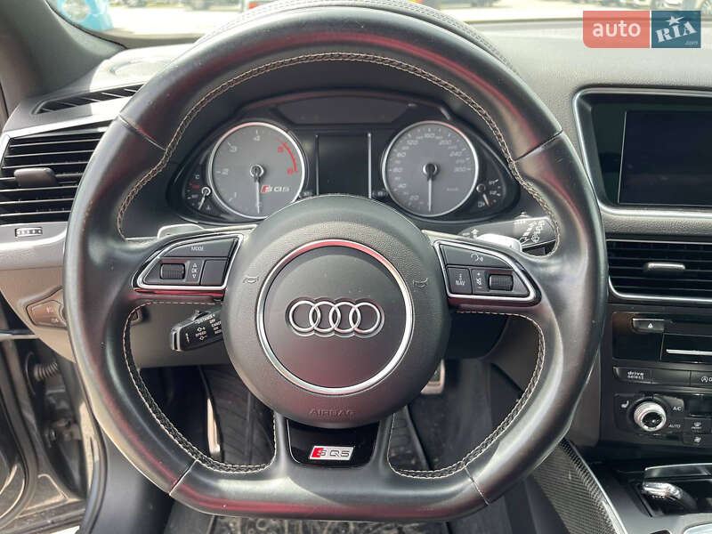 Внедорожник / Кроссовер Audi SQ5 2016 в Ужгороде