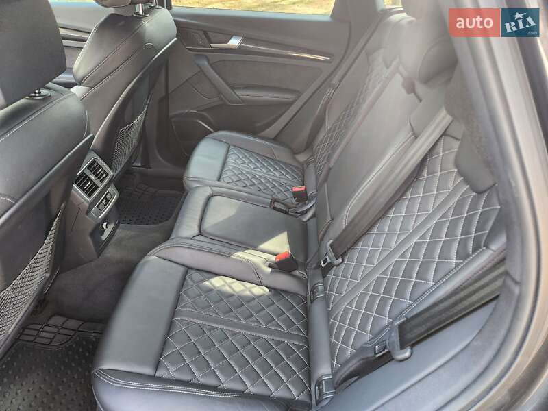 Внедорожник / Кроссовер Audi SQ5 2018 в Киеве