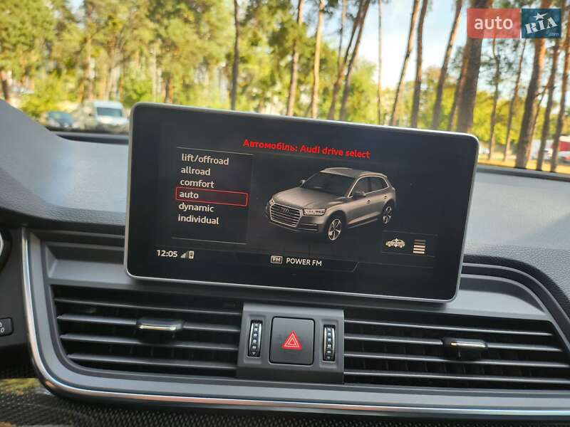 Внедорожник / Кроссовер Audi SQ5 2018 в Киеве
