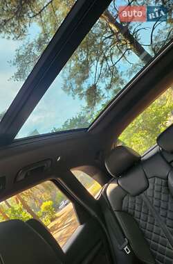 Внедорожник / Кроссовер Audi SQ5 2018 в 