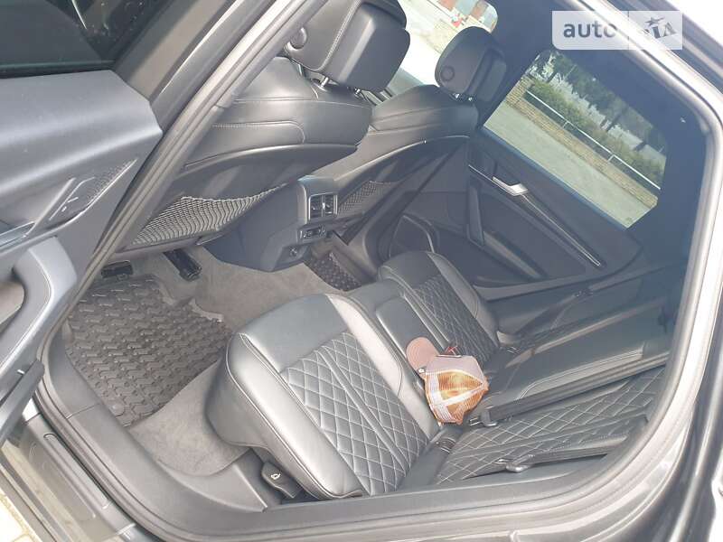 Внедорожник / Кроссовер Audi SQ5 2018 в Киеве фото 15 Внедорожник / Кроссовер Audi SQ5 2018 в Киеве