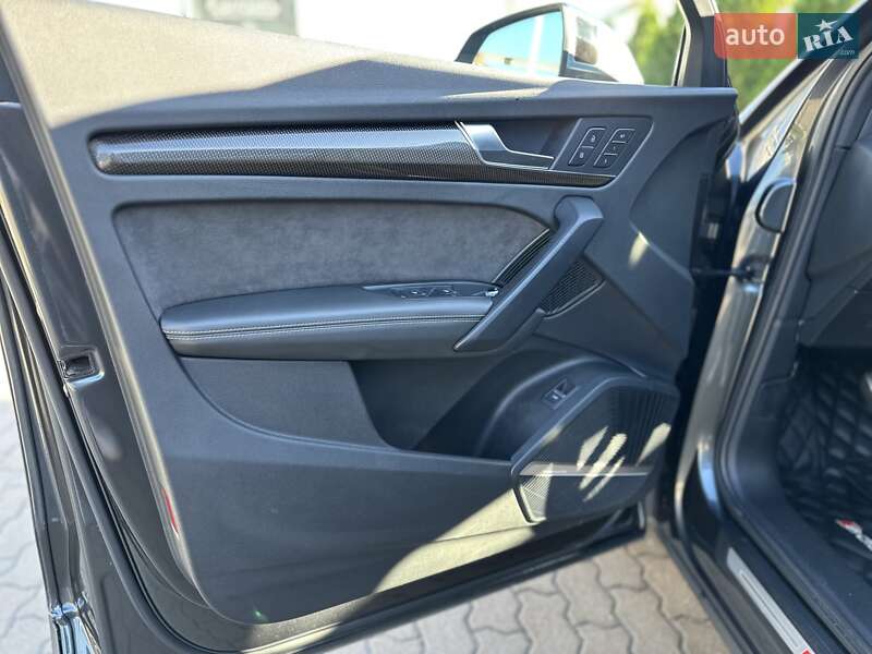 Внедорожник / Кроссовер Audi SQ5 2018 в Львове