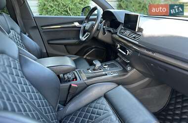 Внедорожник / Кроссовер Audi SQ5 2018 в 