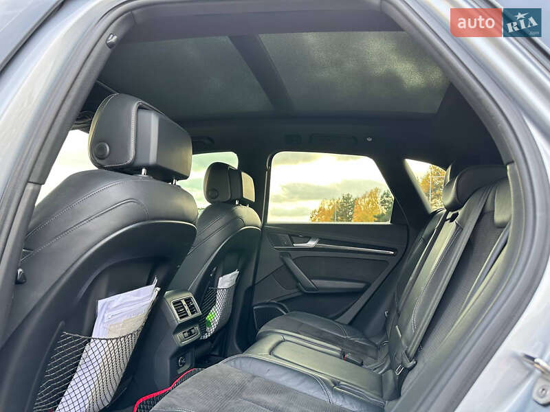 Внедорожник / Кроссовер Audi SQ5 2018 в Ровно