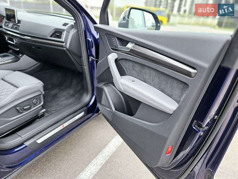 Позашляховик / Кросовер Audi SQ5 2018 в Києві