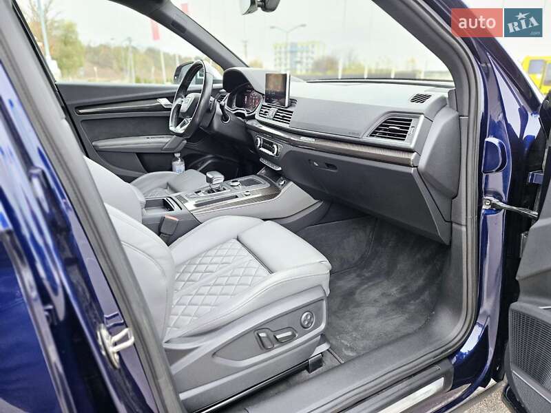Позашляховик / Кросовер Audi SQ5 2018 в Києві