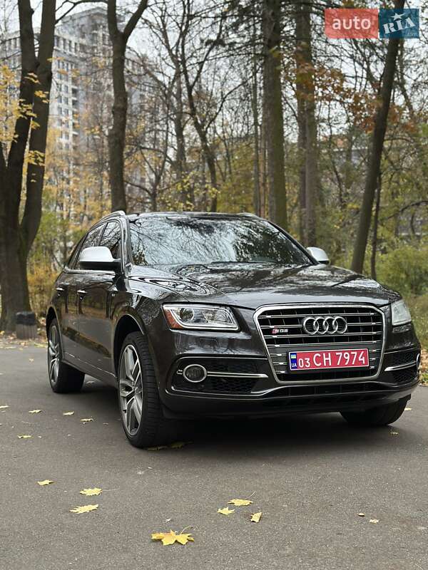 Позашляховик / Кросовер Audi SQ5 2015 в Києві