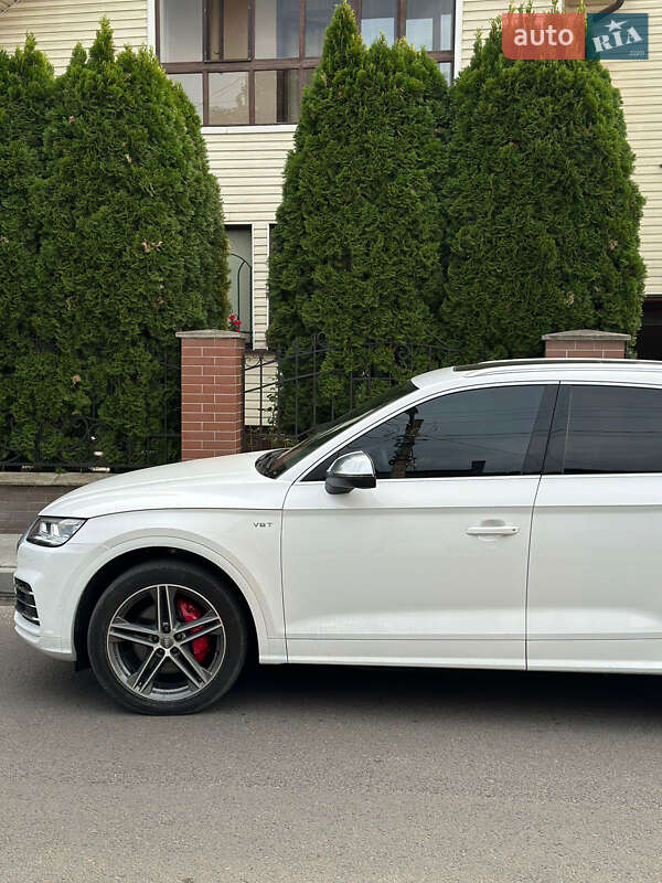 Позашляховик / Кросовер Audi SQ5 2018 в Івано-Франківську