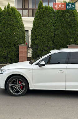 Внедорожник / Кроссовер Audi SQ5 2018 в 