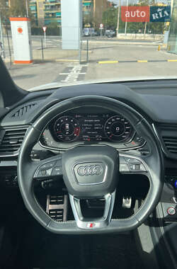 Внедорожник / Кроссовер Audi SQ5 2018 в 
