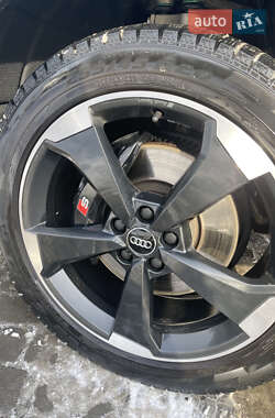 Внедорожник / Кроссовер Audi SQ5 2019 в 