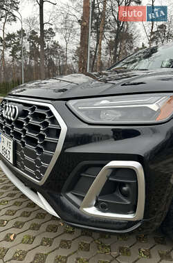 Внедорожник / Кроссовер Audi SQ5 2022 в 