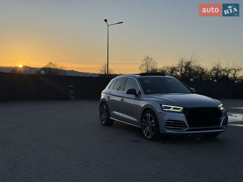 Внедорожник / Кроссовер Audi SQ5 2018 в Долине