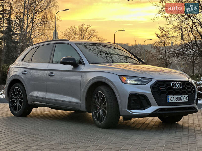 Позашляховик / Кросовер Audi SQ5 2020 в Києві