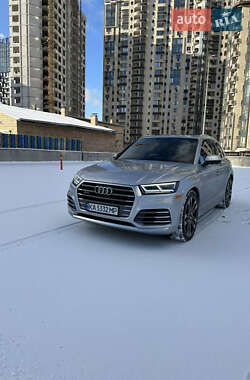 Внедорожник / Кроссовер Audi SQ5 2018 в 