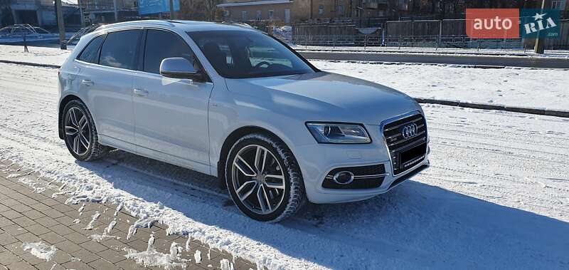 Внедорожник / Кроссовер Audi SQ5 2015 в Чернигове фото 9 Внедорожник / Кроссовер Audi SQ5 2015 в Чернигове