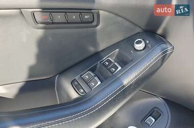 Внедорожник / Кроссовер Audi SQ5 2015 в 