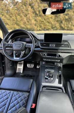 Внедорожник / Кроссовер Audi SQ5 2020 в Киеве