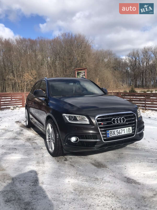 Позашляховик / Кросовер Audi SQ5 2013 в 