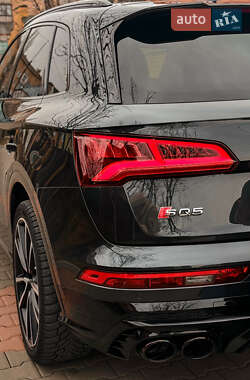 Внедорожник / Кроссовер Audi SQ5 2018 в 