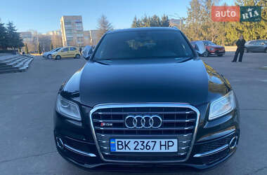 Внедорожник / Кроссовер Audi SQ5 2013 в 