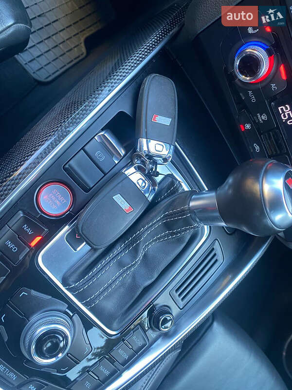 Позашляховик / Кросовер Audi SQ5 2013 в Рівному
