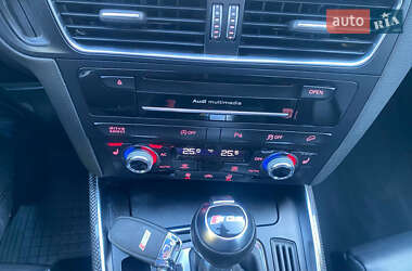 Внедорожник / Кроссовер Audi SQ5 2013 в 