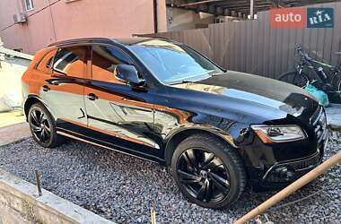 Внедорожник / Кроссовер Audi SQ5 2016 в 