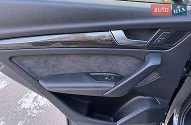 Внедорожник / Кроссовер Audi SQ5 2019 в 