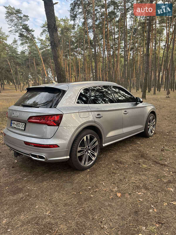 Внедорожник / Кроссовер Audi SQ5 2018 в Сумах