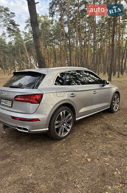 Внедорожник / Кроссовер Audi SQ5 2018 в 
