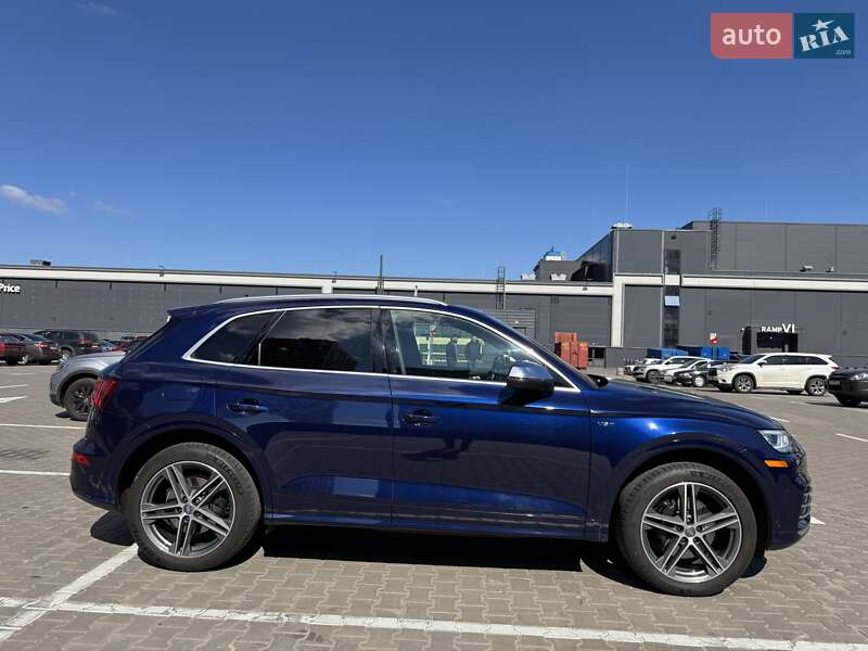 Позашляховик / Кросовер Audi SQ5 2018 в Києві
