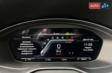 Внедорожник / Кроссовер Audi SQ5 2022 в 