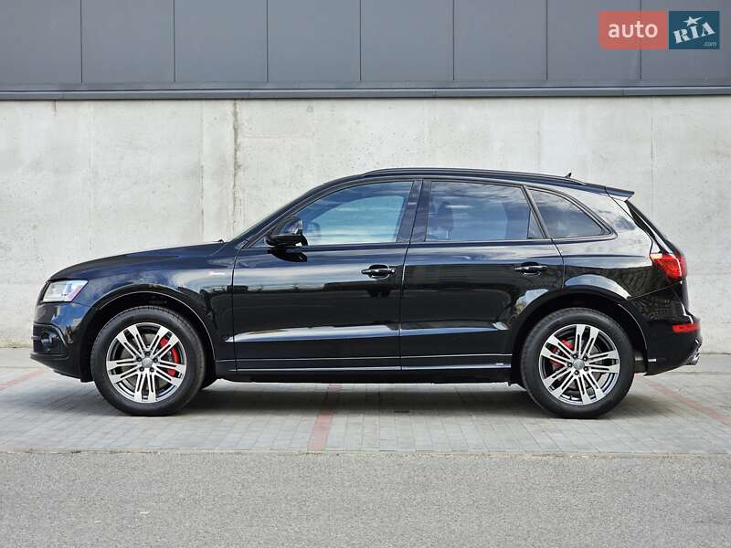 Позашляховик / Кросовер Audi SQ5 2016 в Києві