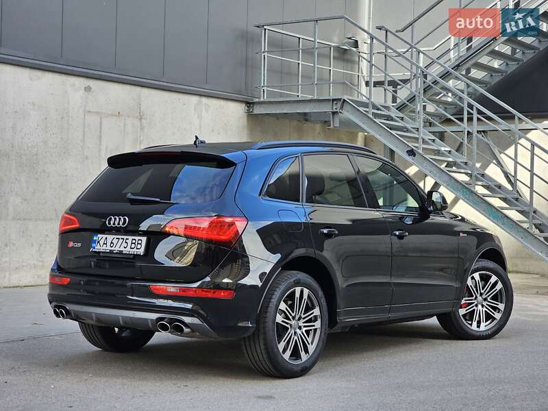 Позашляховик / Кросовер Audi SQ5 2016 в Києві