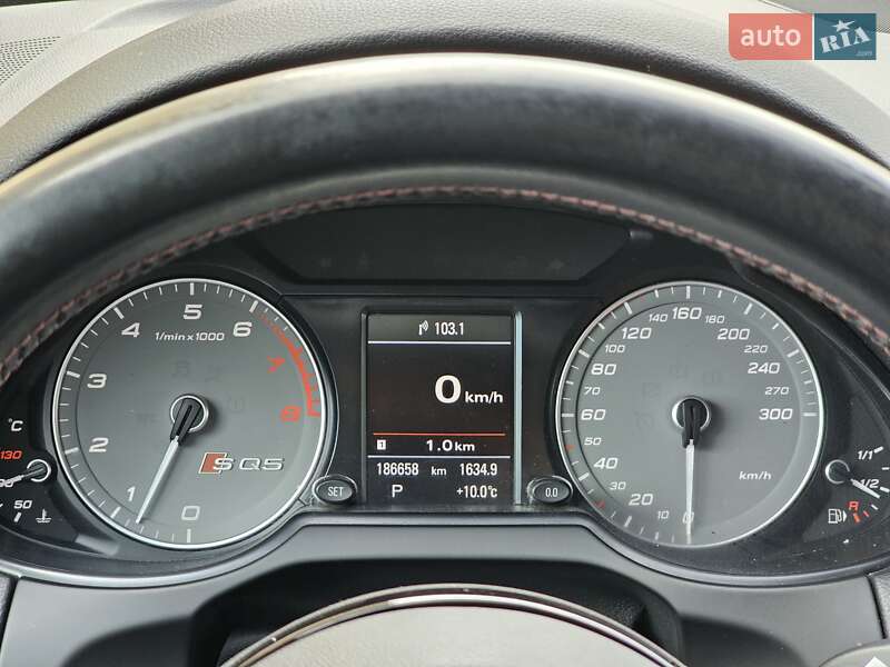 Позашляховик / Кросовер Audi SQ5 2016 в Києві