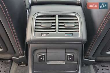 Позашляховик / Кросовер Audi SQ5 2016 в 