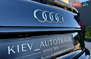 Внедорожник / Кроссовер Audi SQ5 2022 в 
