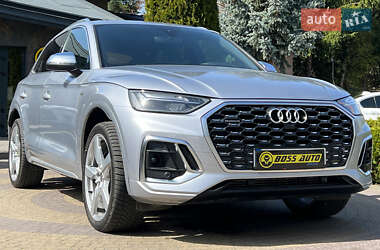 Позашляховик / Кросовер Audi SQ5 2022 в 