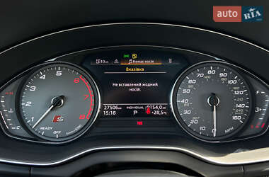Позашляховик / Кросовер Audi SQ5 2022 в 