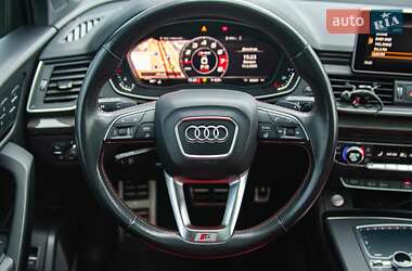 Внедорожник / Кроссовер Audi SQ5 2018 в 