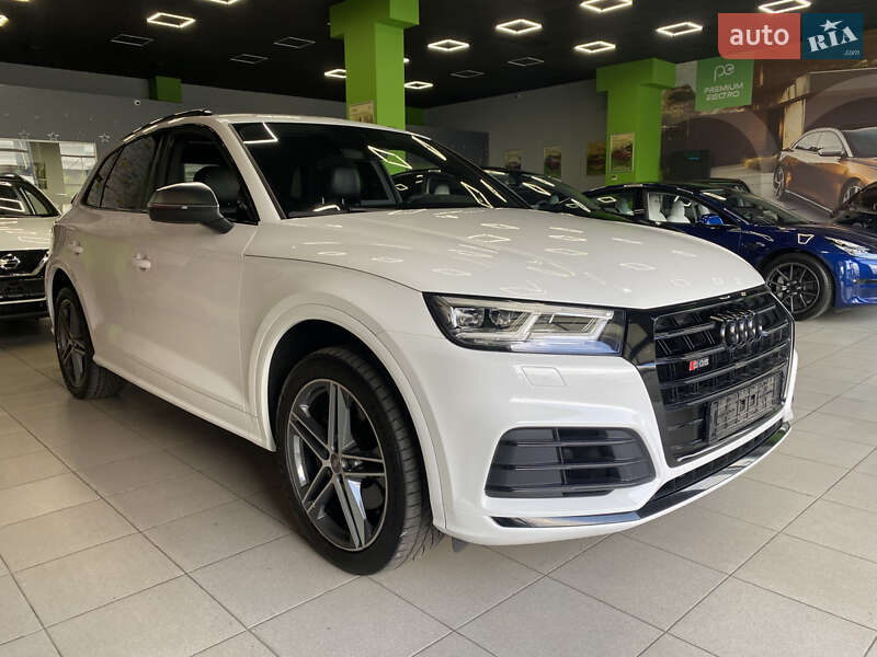 Audi SQ5 2019