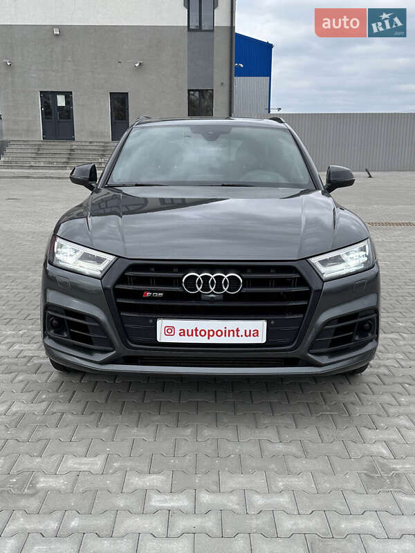 Внедорожник / Кроссовер Audi SQ5 2017 в 