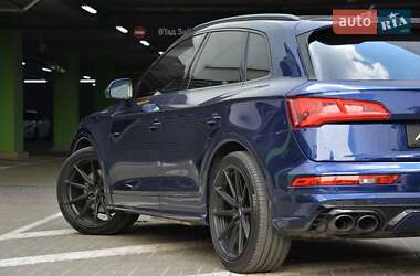 Внедорожник / Кроссовер Audi SQ5 2019 в 